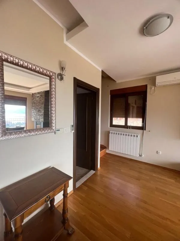 Prodaja, kuća, 227m², Zelenika, Herceg Novi