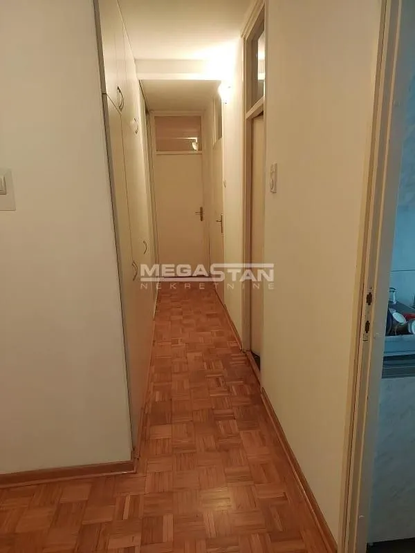 Izdavanje, dvosoban stan, 71m², Novi Beograd Blok 61, Novi Beograd Sve Podlokacije