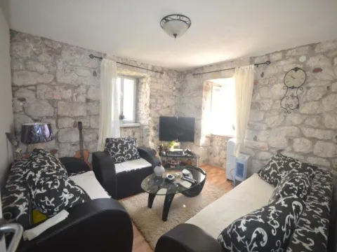 Prodaja, kuća, 140m², Muo, Kotor - image 7