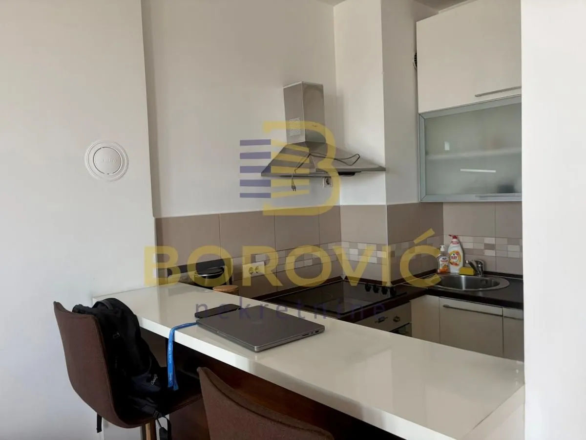 Rent, two bedroom apartment, 41m², Stari Grad, Beograd