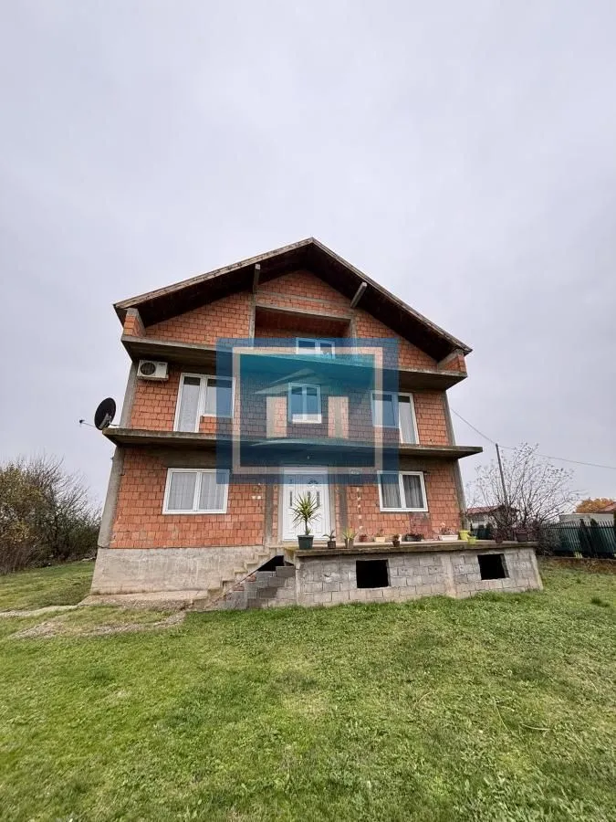 Prodaja, kuća, 194m², Ribare, Jagodina