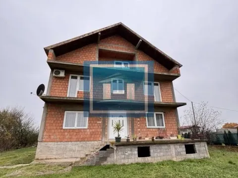 Prodaja, kuća, 194m², Ribare, Jagodina - image 57