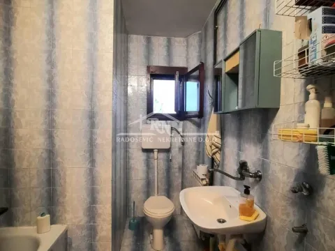 Prodaja, kuća, 219m², Čukarica, Beograd - image 14