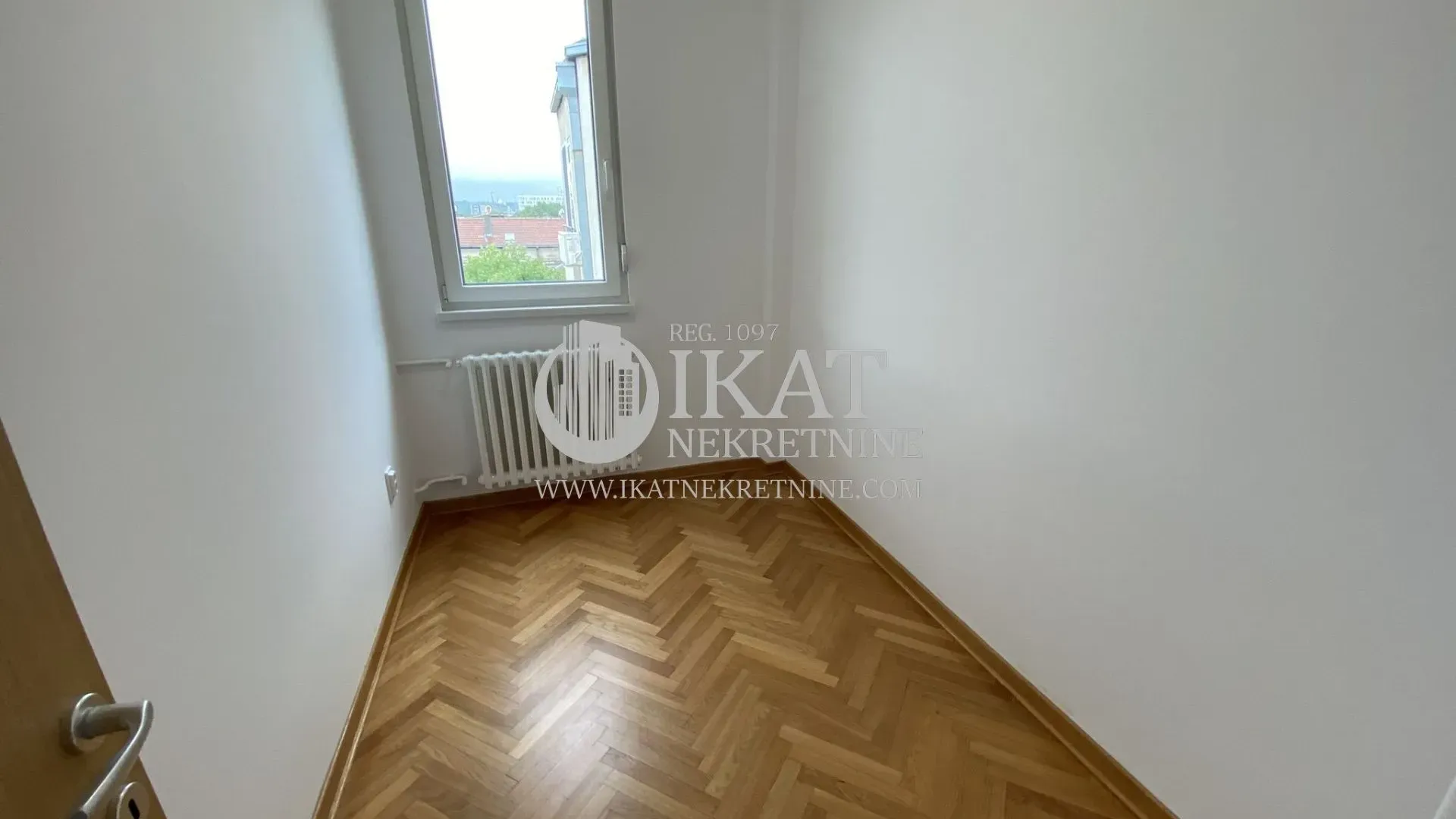 Rent, four bedroom apartment, 105m², Slavija, Vračar Sve Podlokacije
