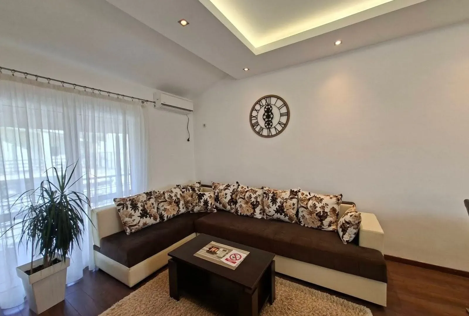 Rent, two bedroom apartment, 80m², Bjeliši, Bar