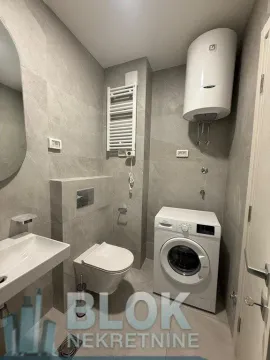Izdavanje, jednosoban stan, 45m², Central Point, Podgorica - image 3