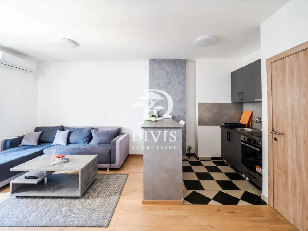 Prodaja, četvorosoban stan, 94m², Lion, Zvezdara Sve Podlokacije