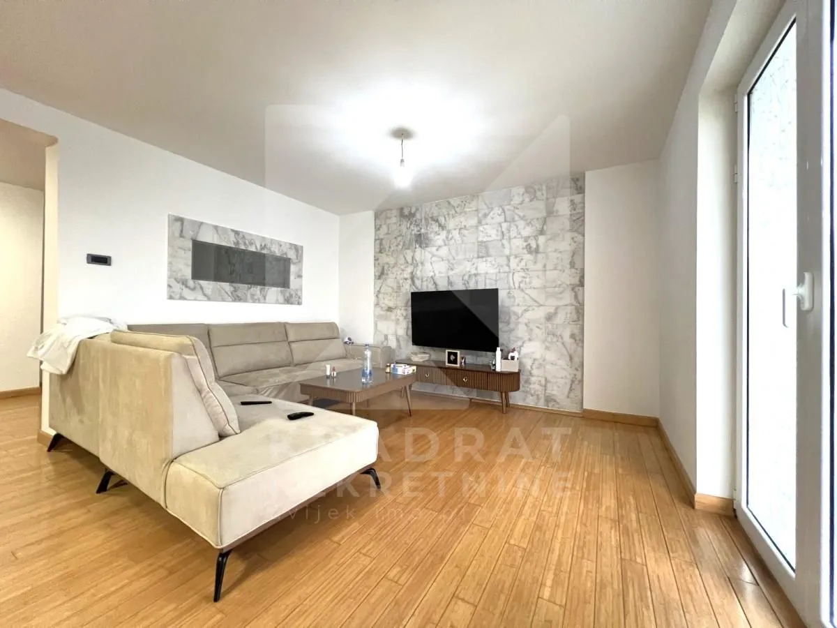 Izdavanje, kuća, 137m², Murtovina, Podgorica