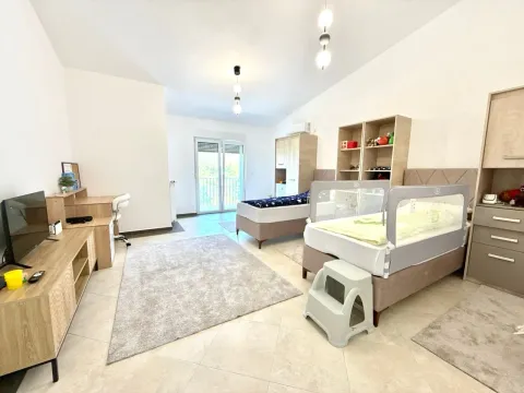 Prodaja, kuća, 315m², Dobra Voda, Budva - image 17