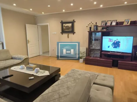 Prodaja, kuća, 470m², Ćuprija, Srbija - image 5