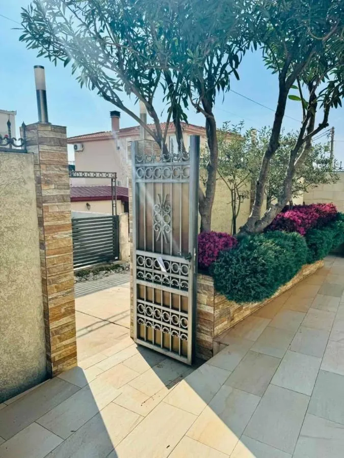 Sale, house, 290m², Bar, Crna Gora