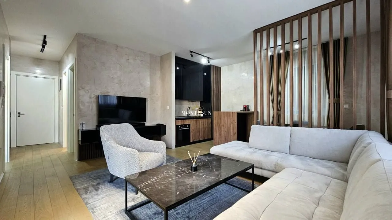 Rent, two bedroom apartment, 69m², Centar, Budva