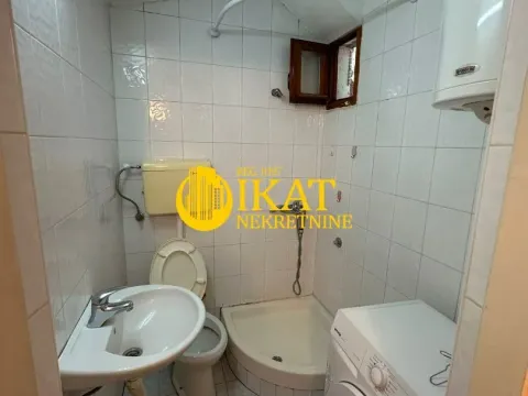 Rent, one bedroom apartment, 30m², Savski Venac, Beograd - image 10