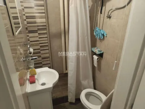 Rent, two bedroom apartment, 40m², Stari Grad, Beograd - image 6