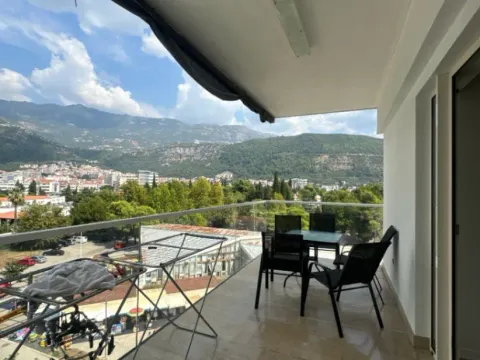 Rent, three bedroom apartment, 98m², Budva, Crna Gora - image 11