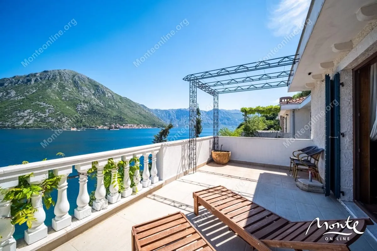 Sale, two bedroom apartment, 92m², Kostanjica, Kotor