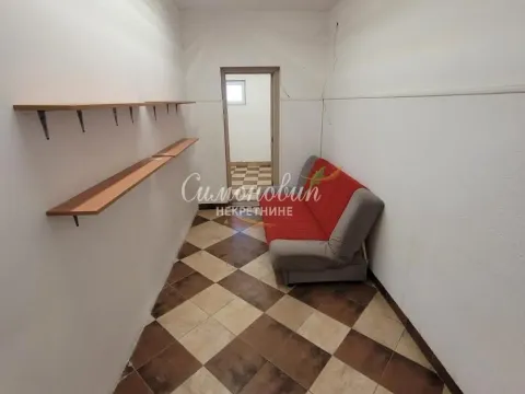 Izdavanje, poslovni prostor, 160m², Ledine, Beograd - image 2