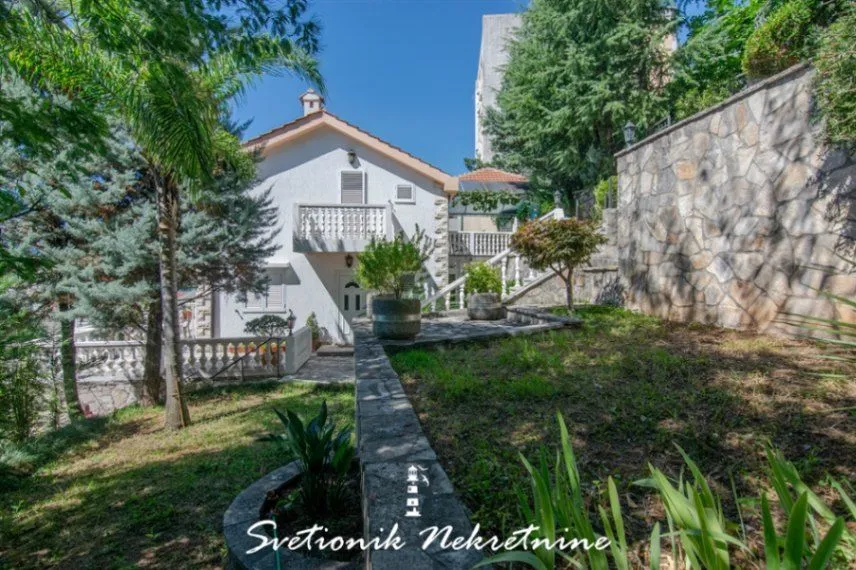 Prodaja, kuća, 127m², Savina, Herceg Novi