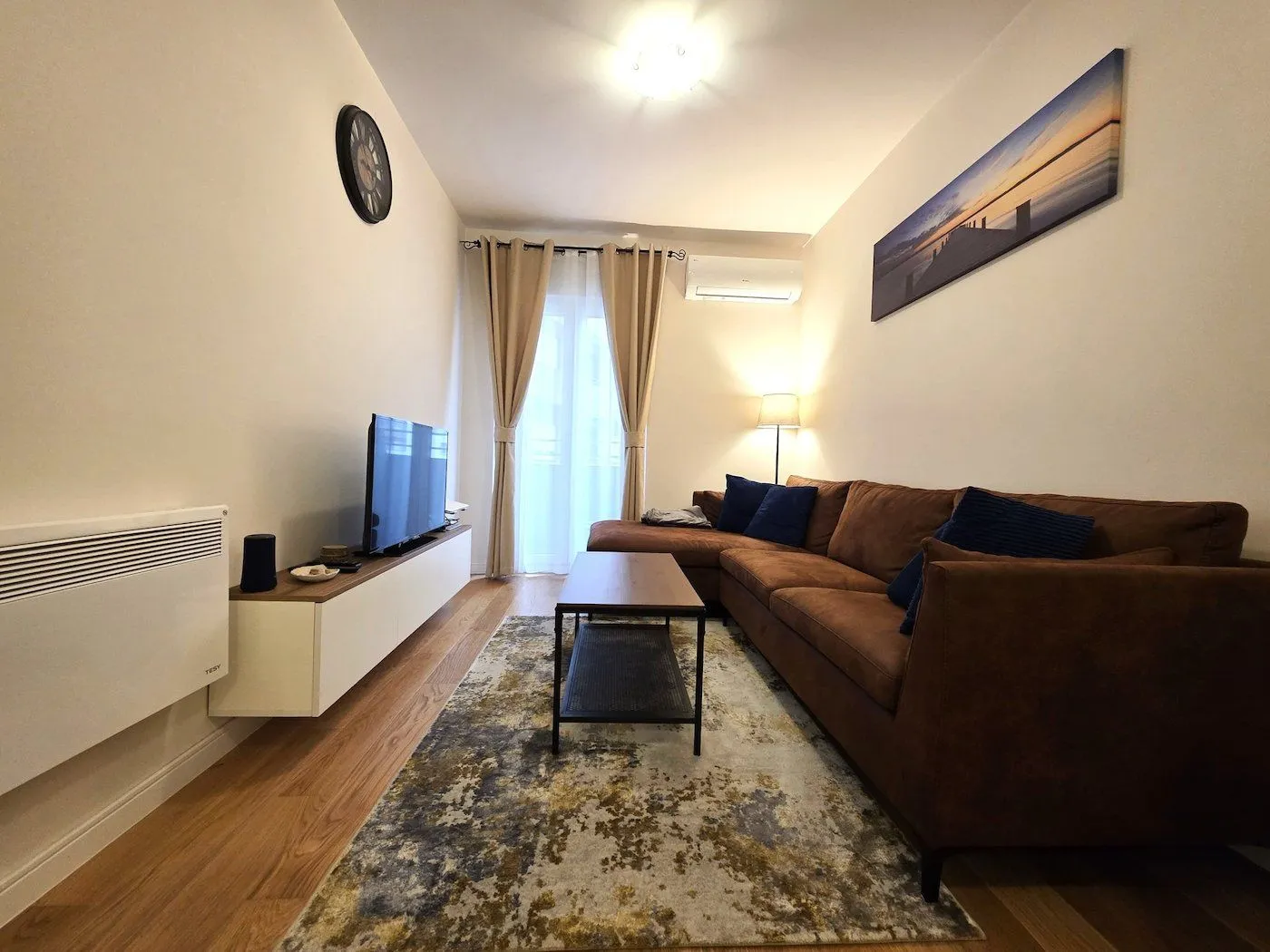 Izdavanje, stan, 40m², Central Point, Podgorica
