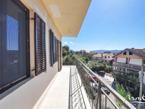 Prodaja, kuća, 525m², Centar, Tivat - image 18