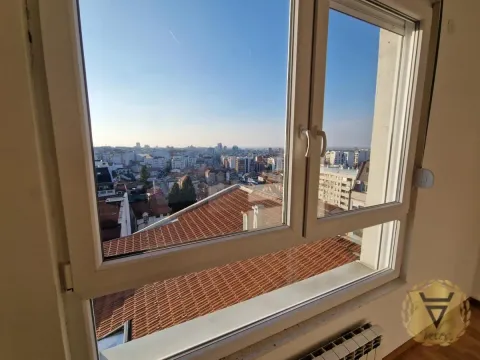 Izdavanje, trosoban stan, 76m², Đeram Pijaca, Beograd - image 13