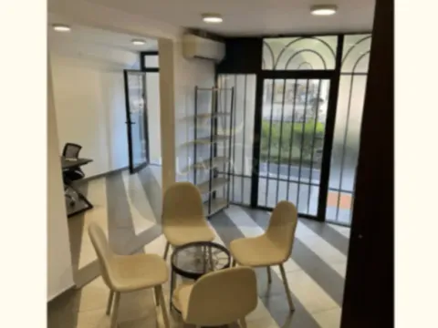 Rent, office space, 40m², Pobrežje, Podgorica - image 2