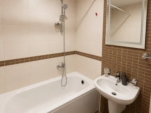 Izdavanje, jednosoban stan, 53m², City Kvart, Podgorica - image 8