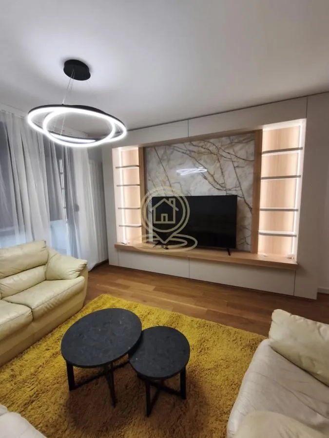 Izdavanje, trosoban stan, 66m², Južni Bulevar, Vračar Sve Podlokacije