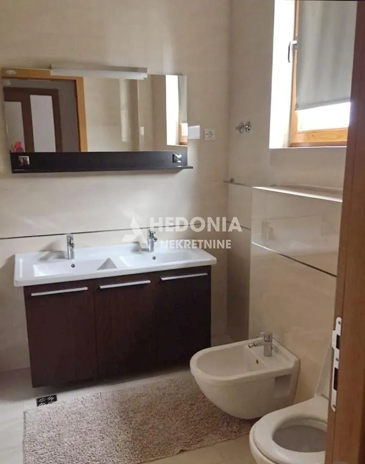 Izdavanje, trosoban stan, 100m², Stari Grad, Beograd