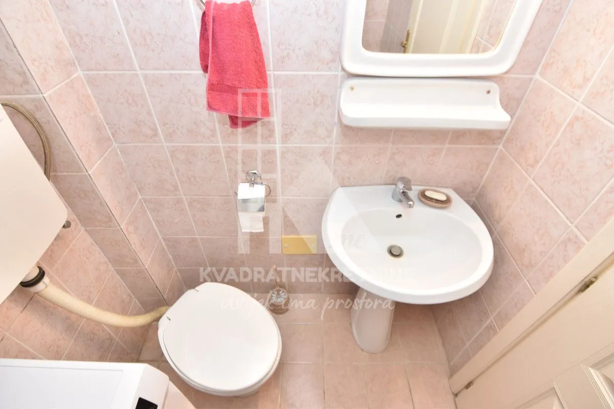 Izdavanje, jednosoban stan, 56m², Stara Varoš, Podgorica
