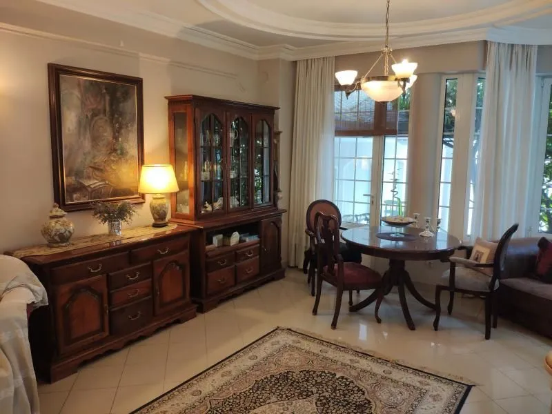 Izdavanje, kuća, 450m², Savski Venac, Beograd