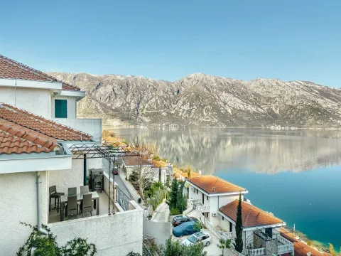 Prodaja, trosoban stan, 103m², Kostanjica, Kotor - image 17