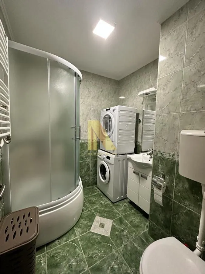 Izdavanje, dvosoban stan, 51m², Sajmište, Novi Sad