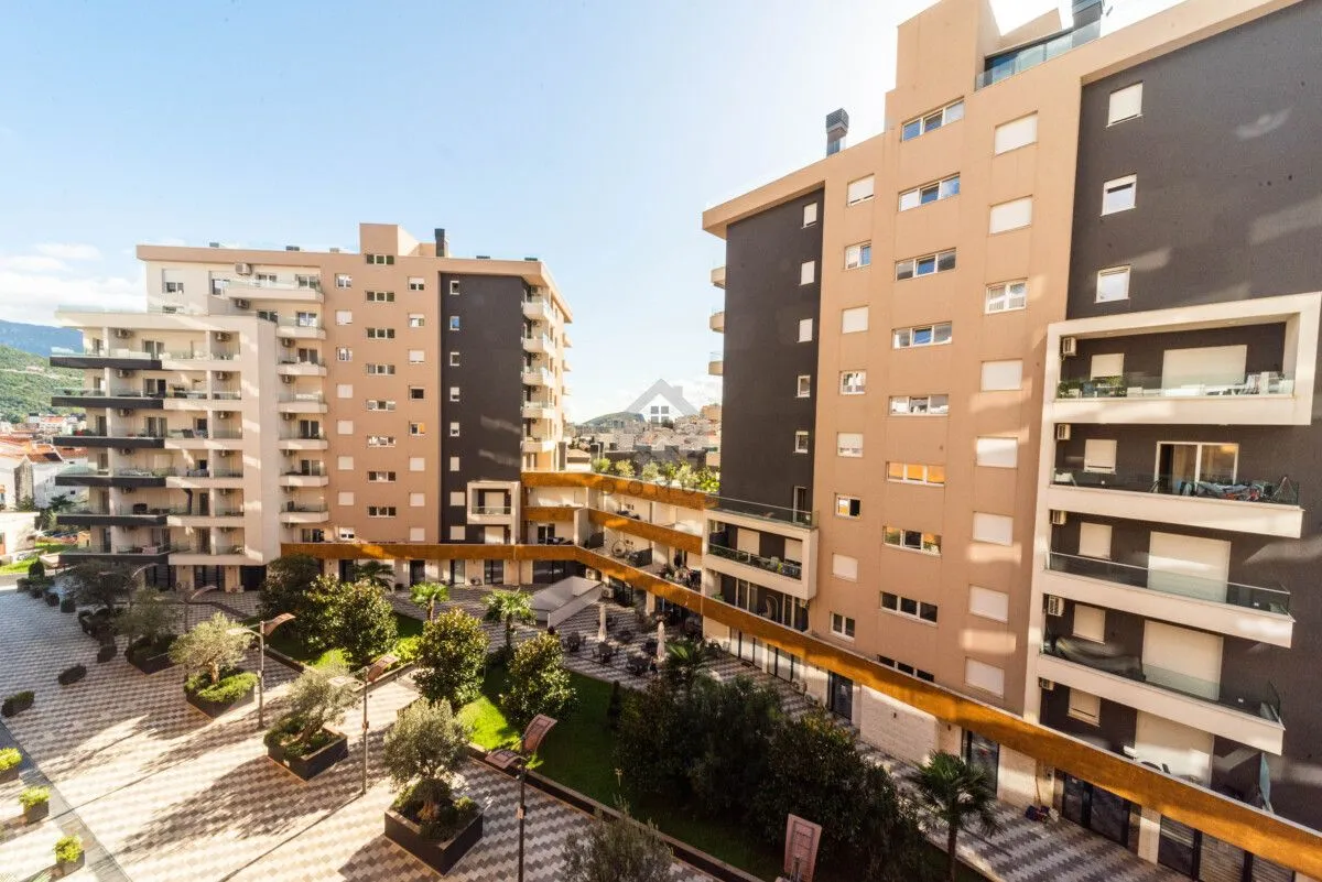 Prodaja, trosoban stan, 86m², Budva, Crna Gora