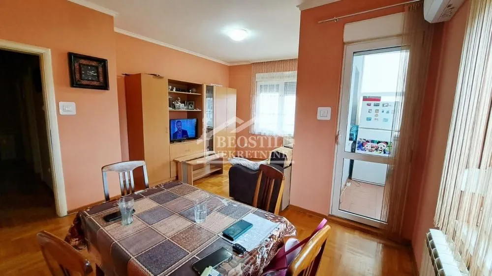 Prodaja, četvorosoban stan, 89m², Čukarica, Beograd