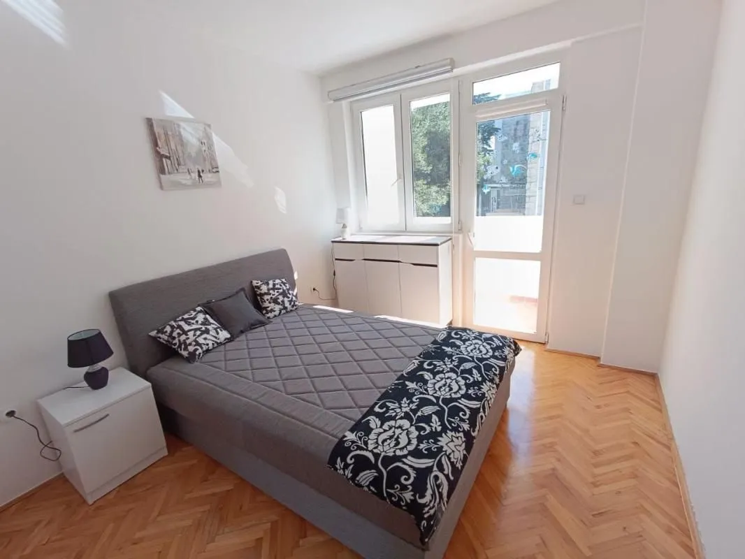 Rent, one bedroom apartment, 59m², Bar, Crna Gora