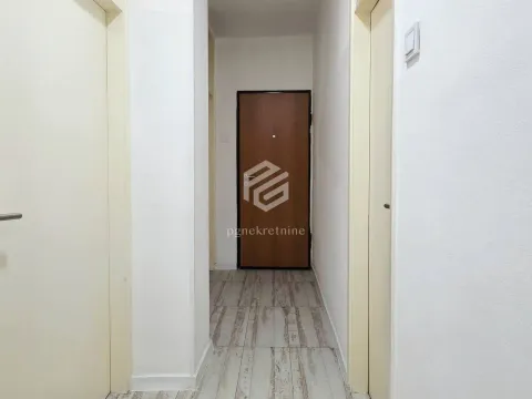 Izdavanje, dvosoban stan, 100m², Preko Morače, Podgorica - image 19