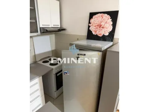 Izdavanje, stan, 40m², Đeram Pijaca, Beograd - image 8