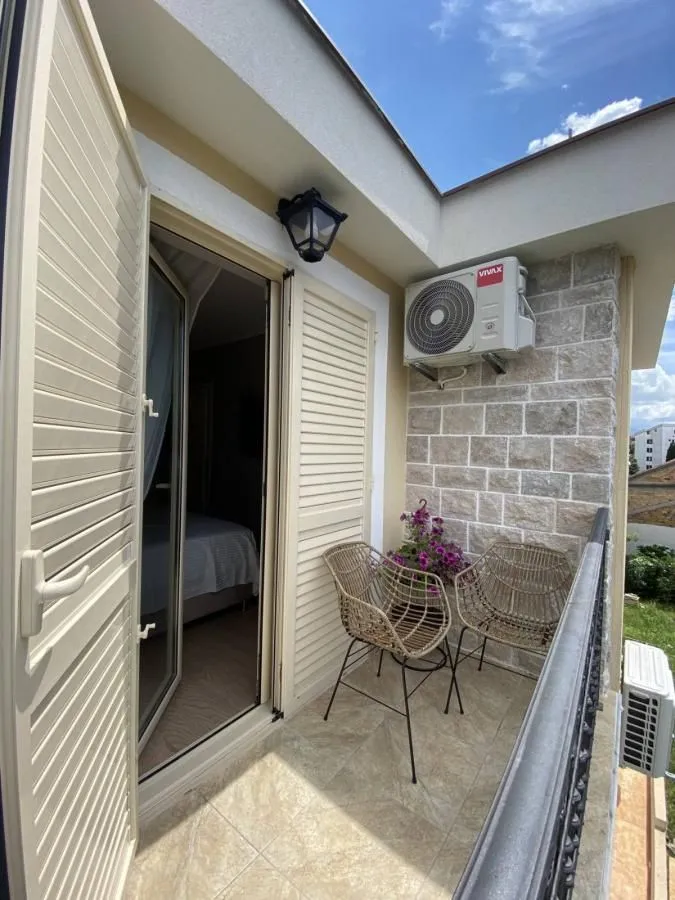 Rent, one bedroom apartment, 35m², Seljanovo, Tivat