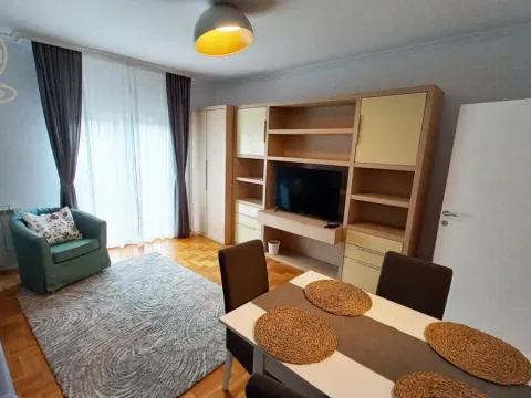 Izdavanje, dvosoban stan, 41m², Crveni Krst, Beograd - image 3