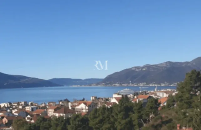 Prodaja, kuća, 180m², Tivat, Crna Gora