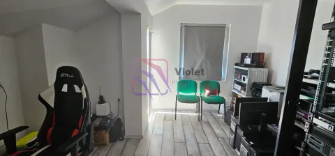 Prodaja, kuća, 208m², Tološi, Podgorica - image 15