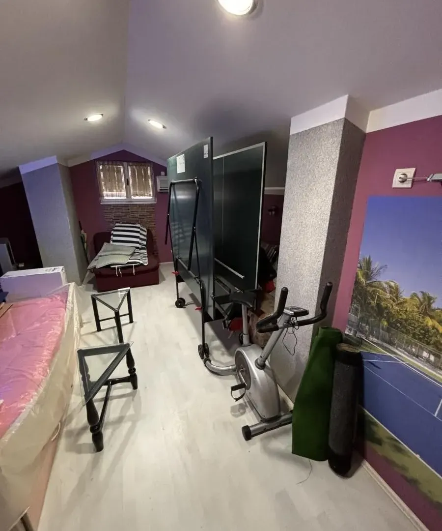 Prodaja, kuća, 274m², Tavrića obori, Jagodina