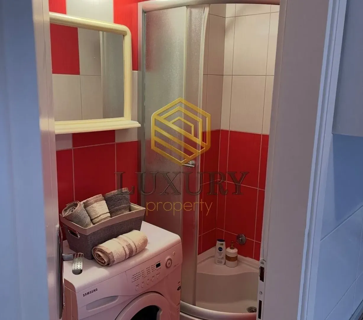 Rent, studio apartment, 200m², Zelenika, Podgorica