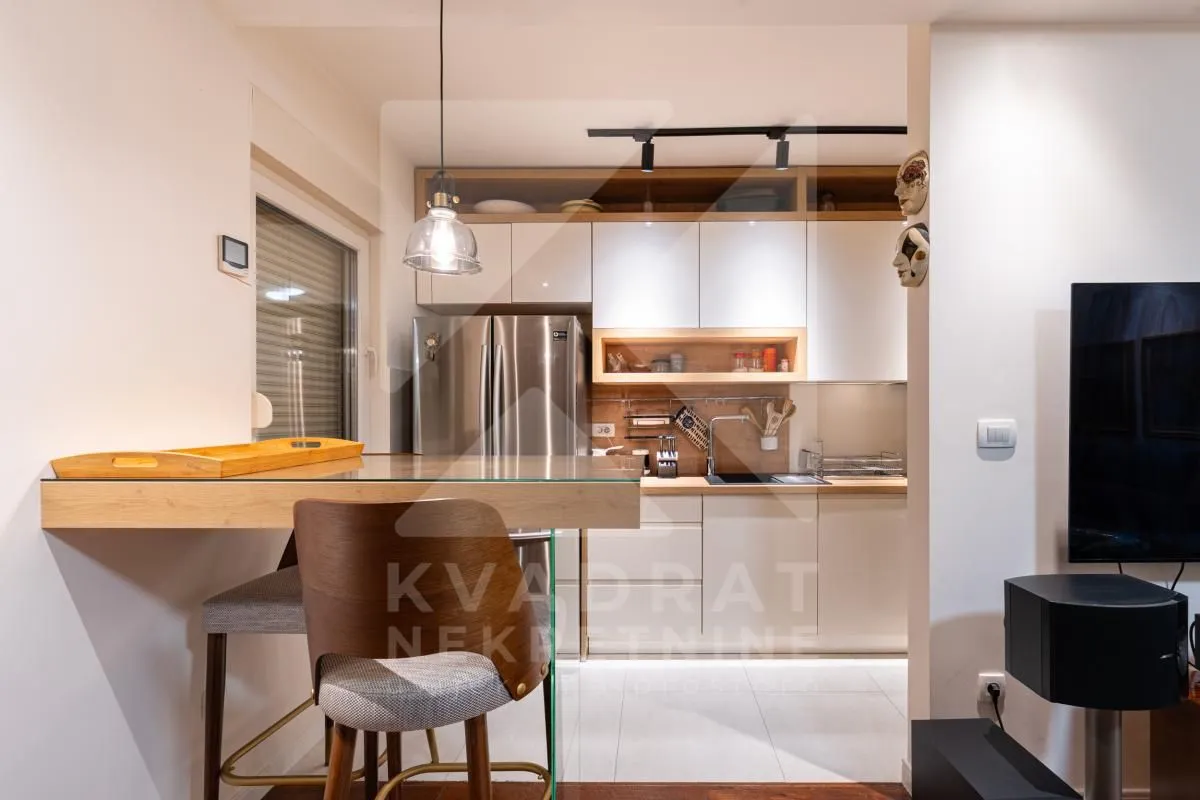 Prodaja, dvosoban stan, 68m², Central Point, Podgorica