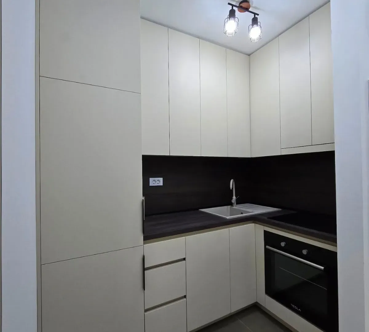 Izdavanje, jednosoban stan, 40m², Kruševac, Podgorica
