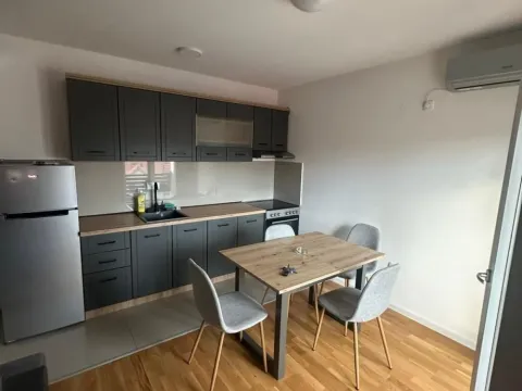 Izdavanje, trosoban stan, 57m², Kaludjerica, Grocka - image 3