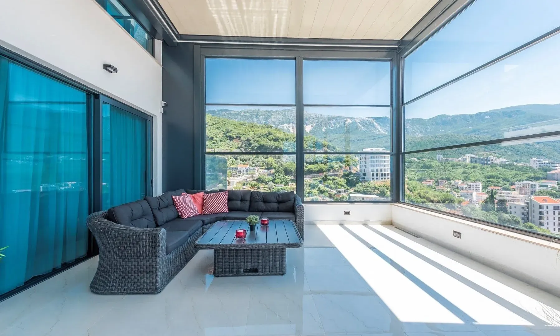 Sale, apartment, 300m², Bečići, Budva