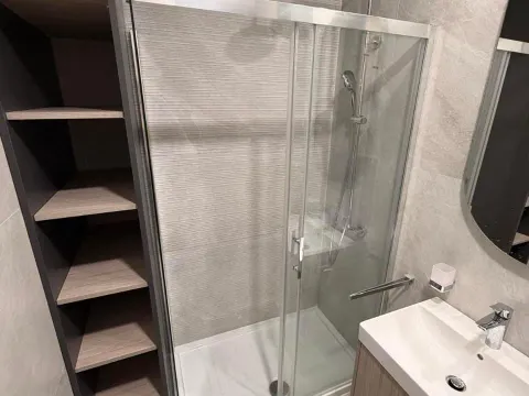 Izdavanje, jednosoban stan, 47m², Central Point, Podgorica - image 8