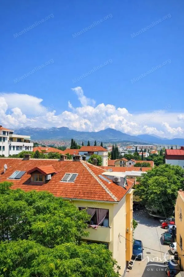 Prodaja, trosoban stan, 67m², Centar, Podgorica